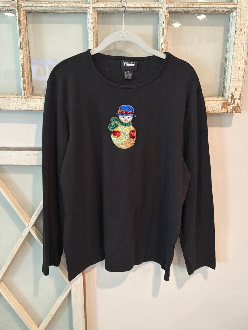 Designer Originals size XL black top with sequined and beaded snowman